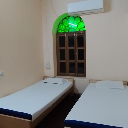 Shaw Guest House كولكاتا المظهر الخارجي الصورة