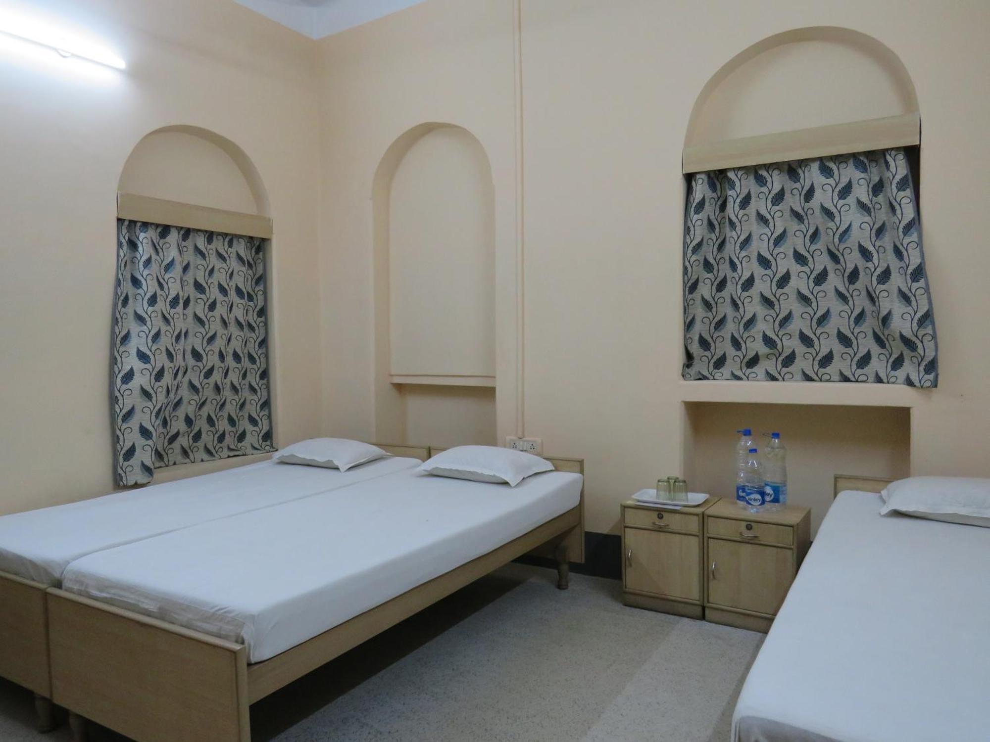 Shaw Guest House كولكاتا المظهر الخارجي الصورة